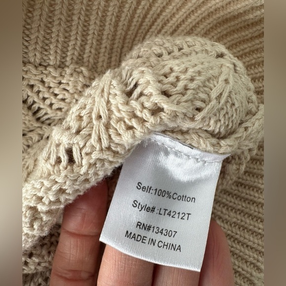 LINE & DOT Women’s Cream Knit Crochet Ruffle Sweater Size Small - Picture 14 of 15